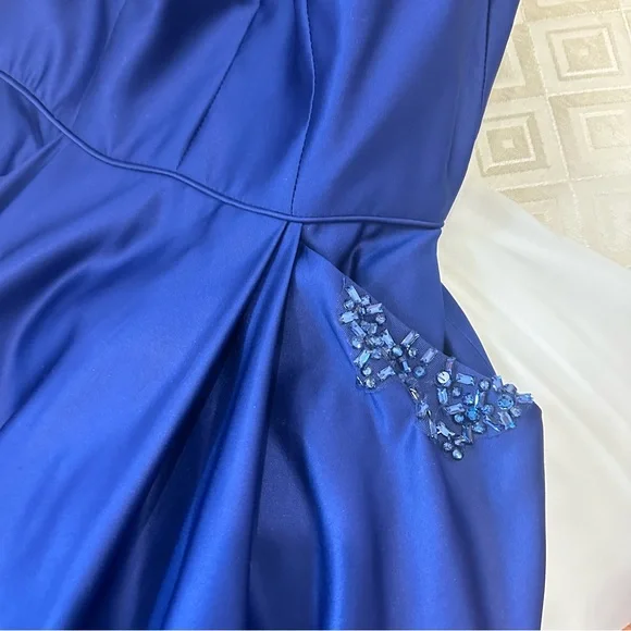 Prom dress - Picture 3 of 4